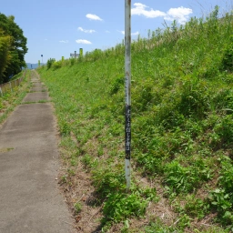 キリスト看板「耶穌的血洗净罪」「わたしを信じる者は永遠の命を持つ」