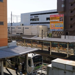 「八王子きぬた歯科」の看板
